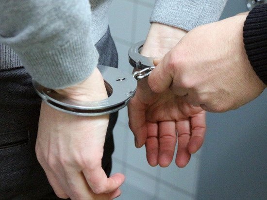 В Приморском крае перед судом предстанут трое обвиняемых в неправомерном обороте средств платежей